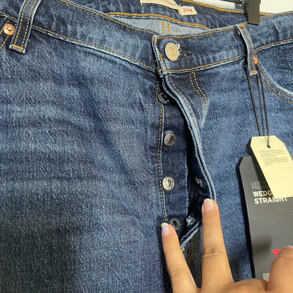 NEW Levi’s Wedgie Straight Jeans Womens Size 24W Blue Denim High Rise Button Fly - Picture 7 of 9